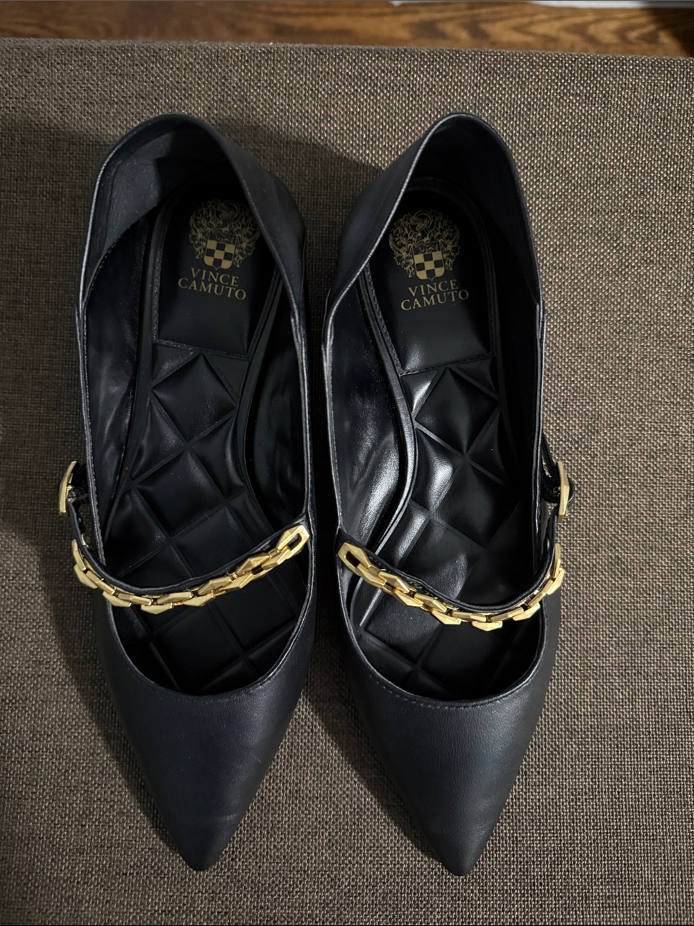Vince Camuto Aylin Black Leather Flat with Gold Chain Detail 7